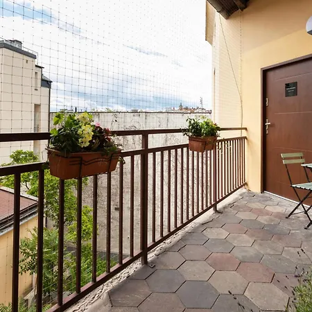 Apartman Native Lazarza 3 *