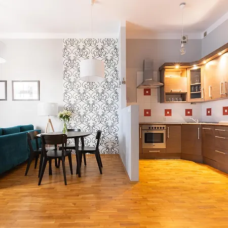 Native Lazarza 3 Apartman