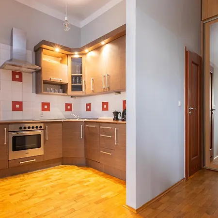 Native Lazarza 3 Apartman *